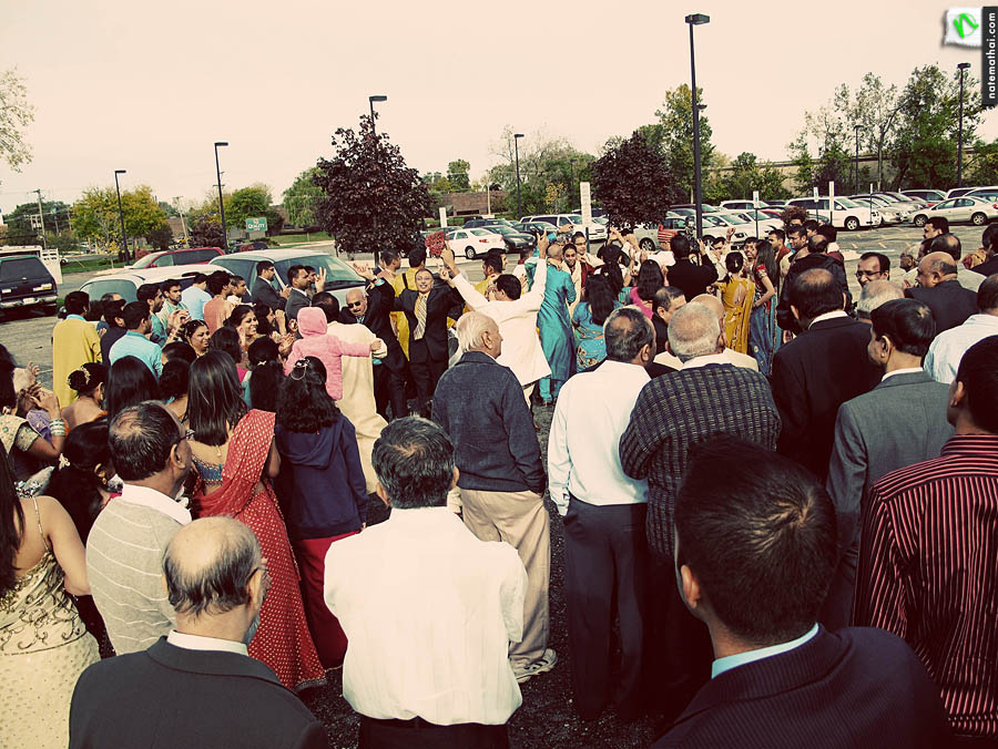 chicago wedding photographer.  dig and ekta's jaan and wedding at the waterford in Elmhurst, illinois