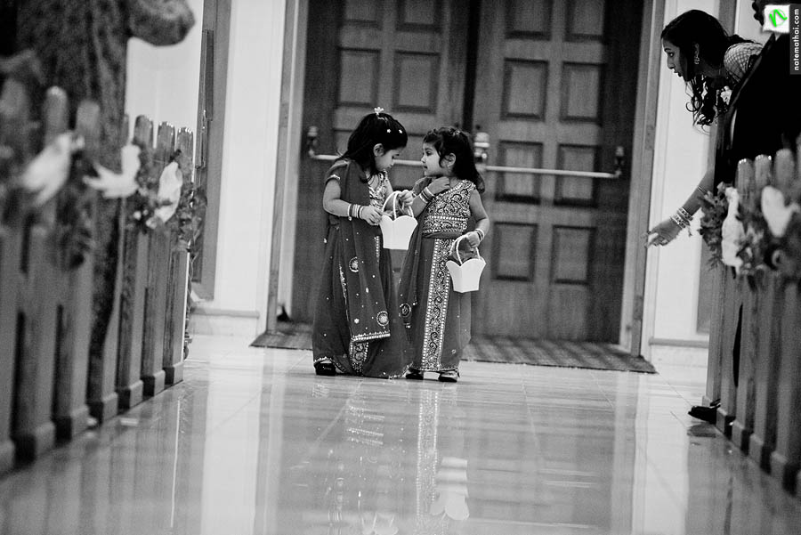 Susie + Shawn : modern weddings {troy, mi} | https://www.natemathai.com/2010/susie-shawn-modern-weddings-troy-michigan/ chicago wedding photography images