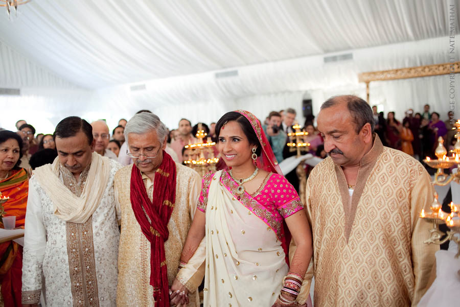 Purandhri + Alok's Itasca Wedding at the Westin | https://www.natemathai.com/2012/purandhri-aloks-itasca-wedding-at-the-westin/ chicago wedding photography images