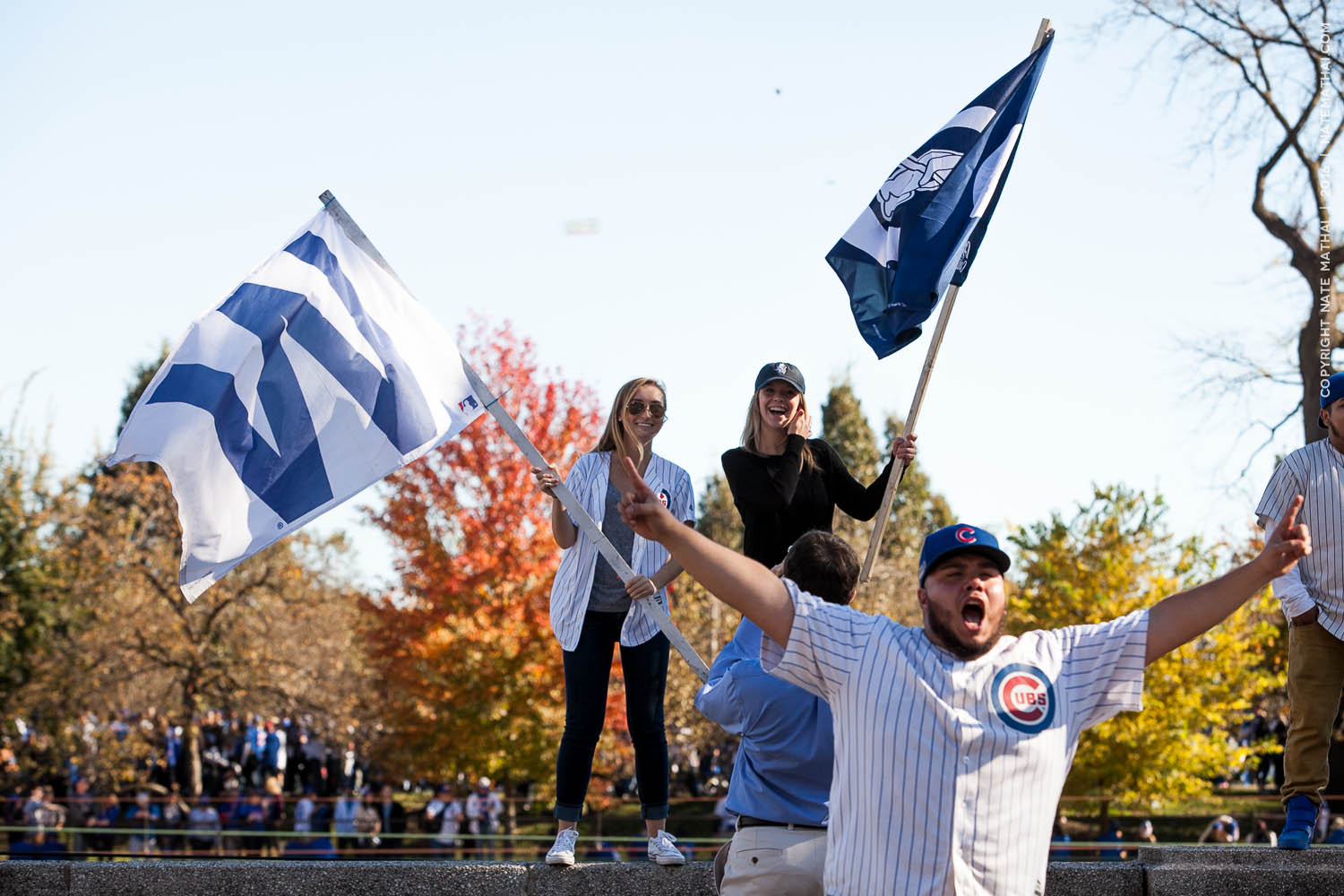Cubs on Parade | https://www.natemathai.com/2016/cubs-on-parade/ chicago wedding photography images